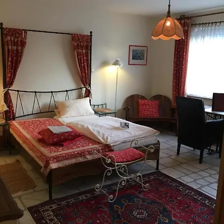 Отель Domizil Dueren 